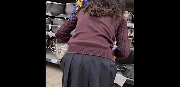  SPYING TEEN GIRL AT SUPERMARKET - SHORT SKIRT